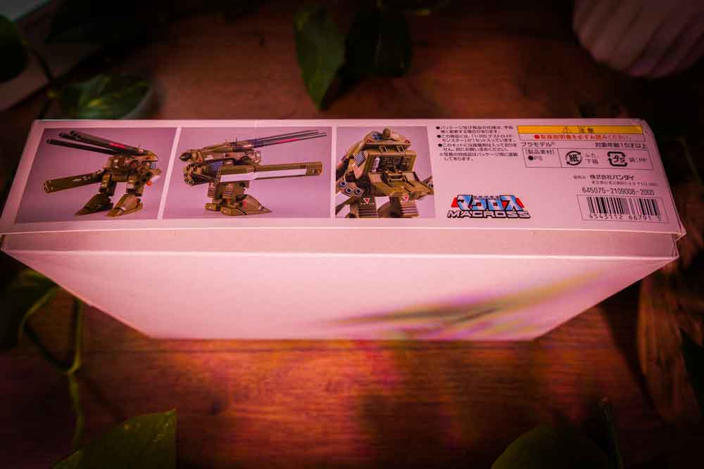 Destroid Monster HWR-00-MKII 1/200 Scale Model Kit – Macross – Bandai