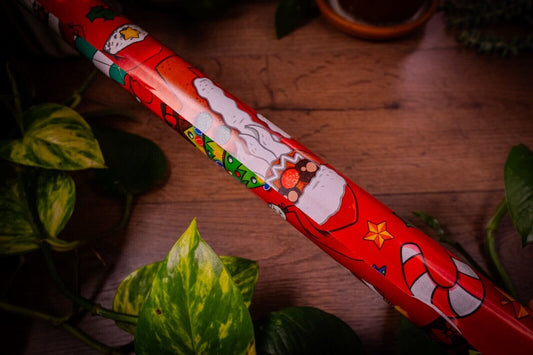 🎅 Rouleau de papier cadeau sur le thème de Warhammer Da Red Gobbo 2023 🎁