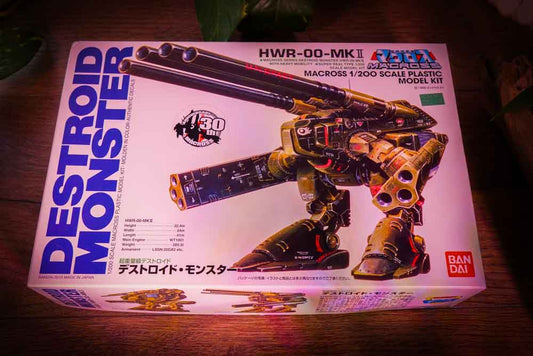 Destroid Monster HWR-00-MKII 1/200 Scale Model Kit – Macross – Bandai