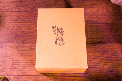 Kingdom Death: Monster – White Speaker (Kraft Box • Kingdom Death)